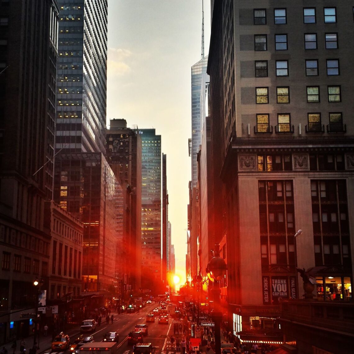 Manhattan sunset aligning with the New York City street grid during Manhattanhenge